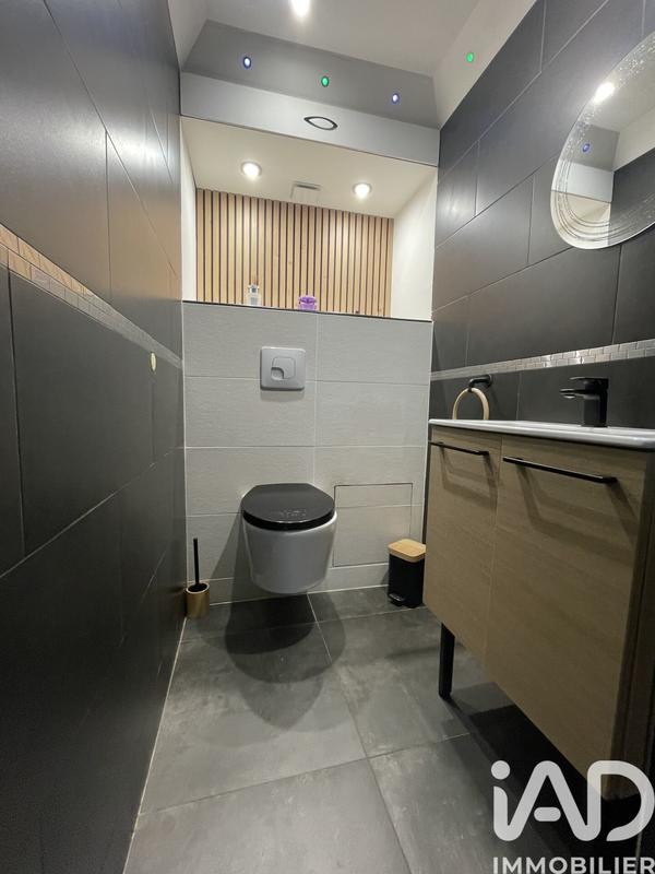 Maison - 182 m² - 7 pièces