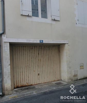Parking / Garage - 35 m²