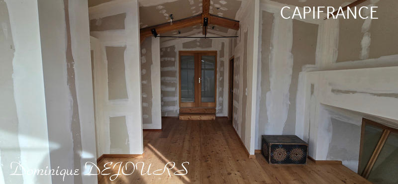 Maison - 122 m² - 4 pièces