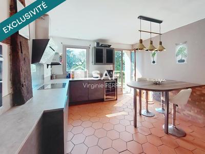 Maison - 200 m² - 7 pièces