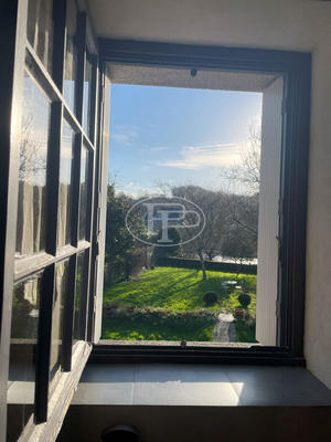 Maison ancienne - 267 m² - 8 pièces