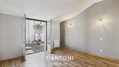 Maison - 185 m² - 5 pièces
