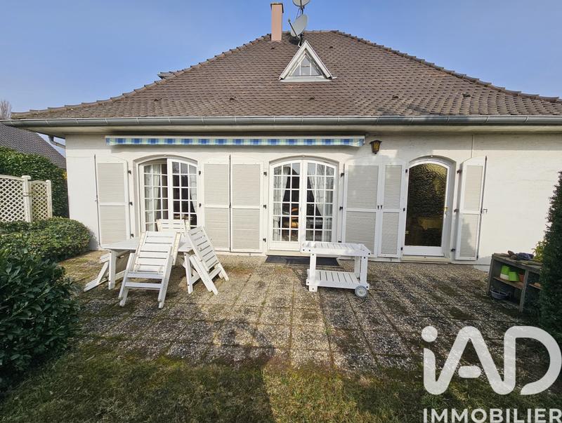 Maison - 223 m² - 8 pièces
