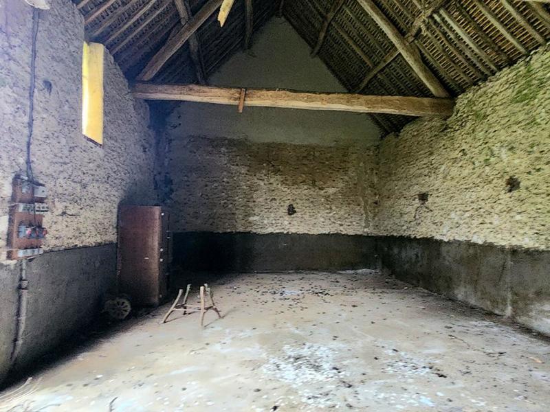 Grange - 140 m² - 1 pièce