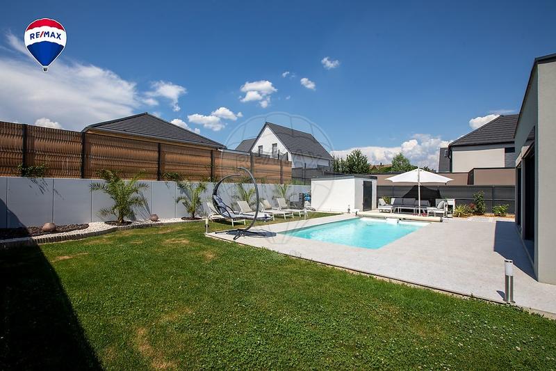 Maison - 127 m² - 5 pièces