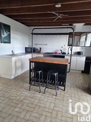 Maison - 140 m² - 5 pièces