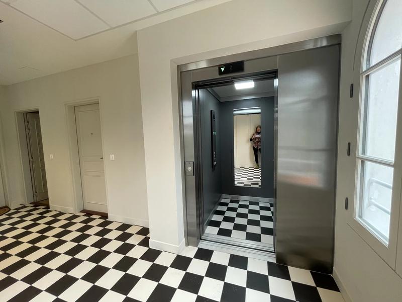 Appartement - 98 m² - 4 pièces