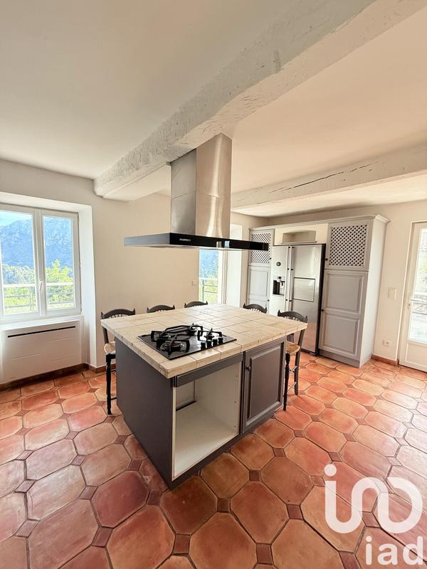 Maison - 167 m² - 6 pièces