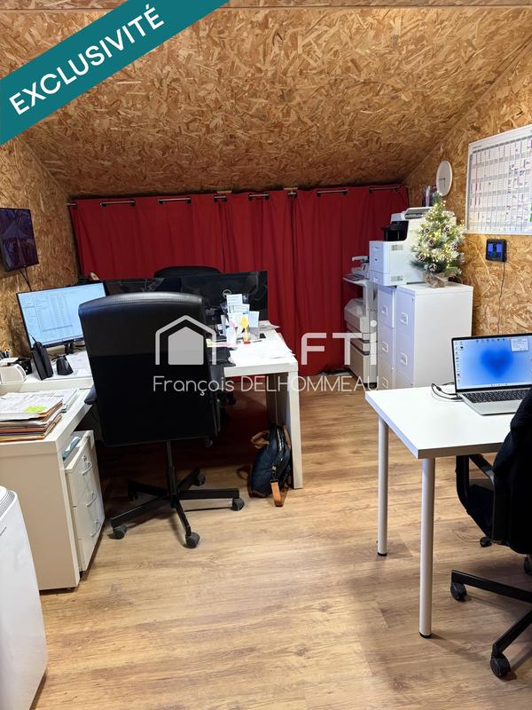 Local commercial - 130 m² - 2 pièces