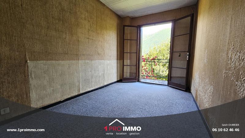 Maison - 96 m² - 5 pièces