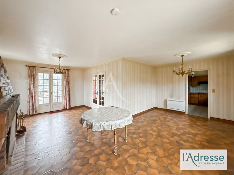 Maison - 90 m² - 5 pièces