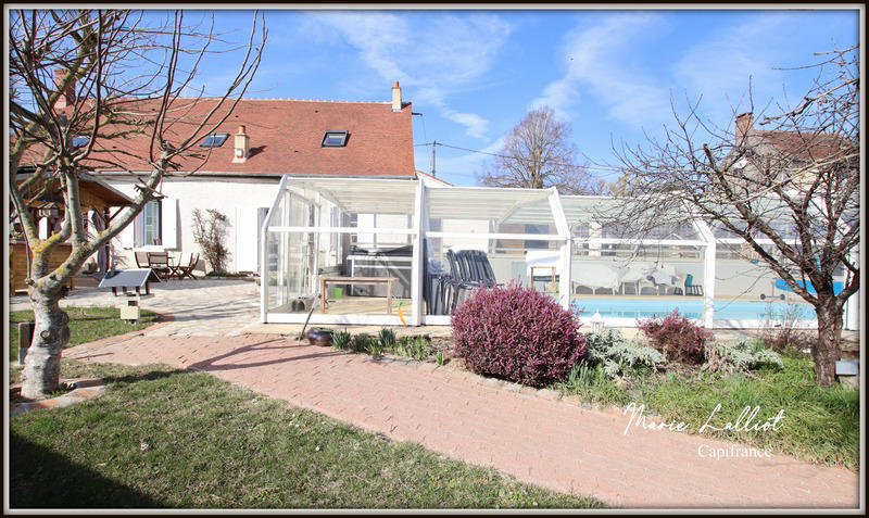 Maison - 204 m² - 8 pièces