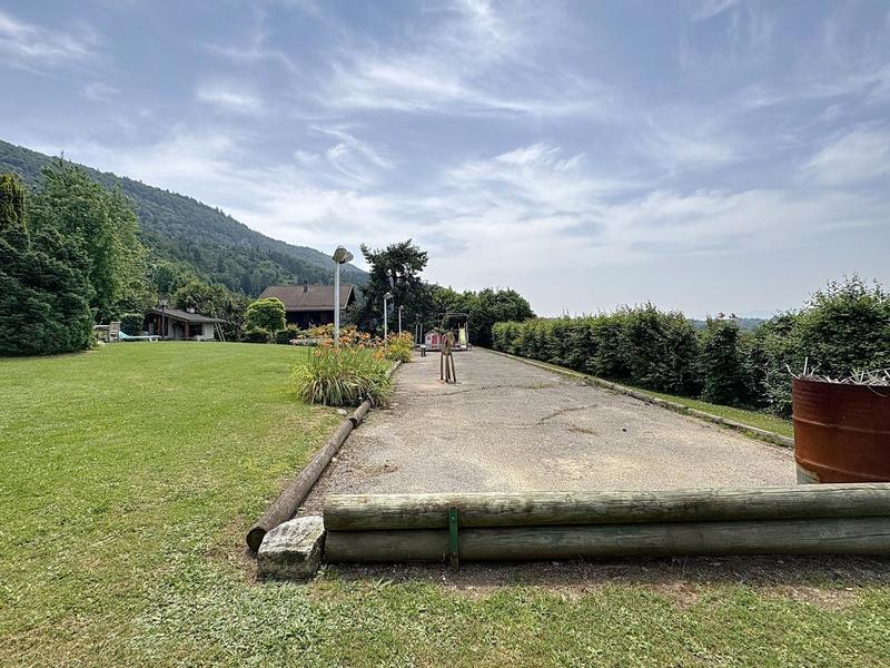 Maison - 225 m² - 5 pièces