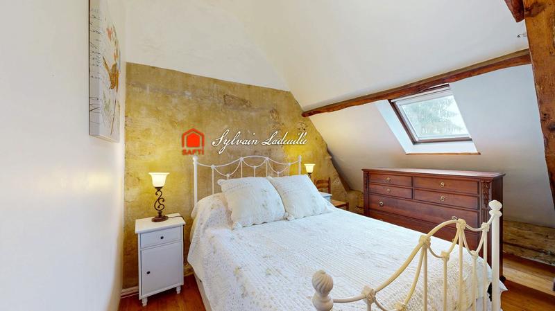 Maison - 350 m² - 13 pièces