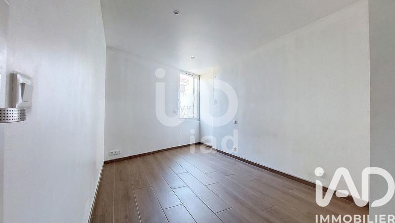 Maison - 230 m² - 6 pièces