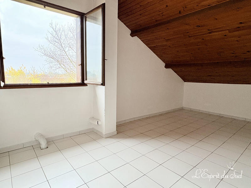 Maison - 161 m² - 7 pièces