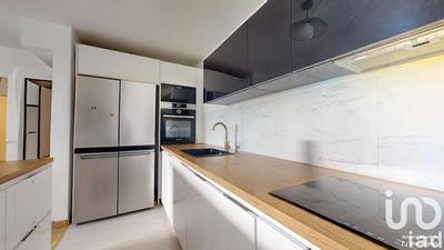 Appartement - 90 m² - 4 pièces