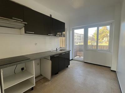 Appartement - 79 m² - 4 pièces