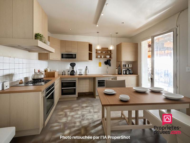 Maison - 157 m² - 7 pièces