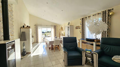 Maison - 104 m² - 4 pièces