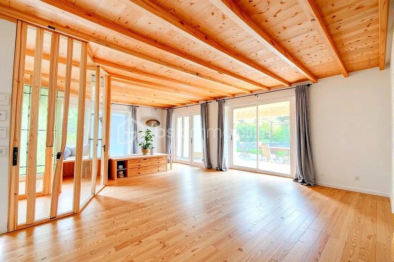 Maison traditionnelle - 130 m² - 6 pièces