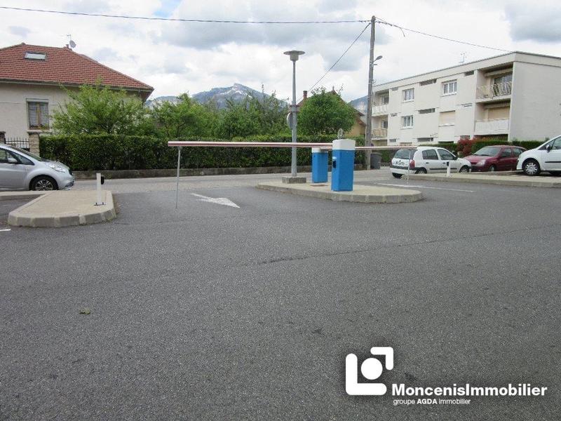 Parking / Garage - 15 m²