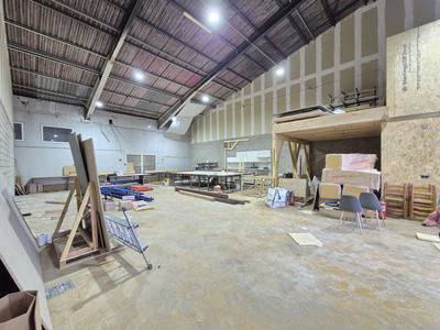 Local d'activités - 280 m²