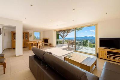 Villa - 180 m² - 6 pièces