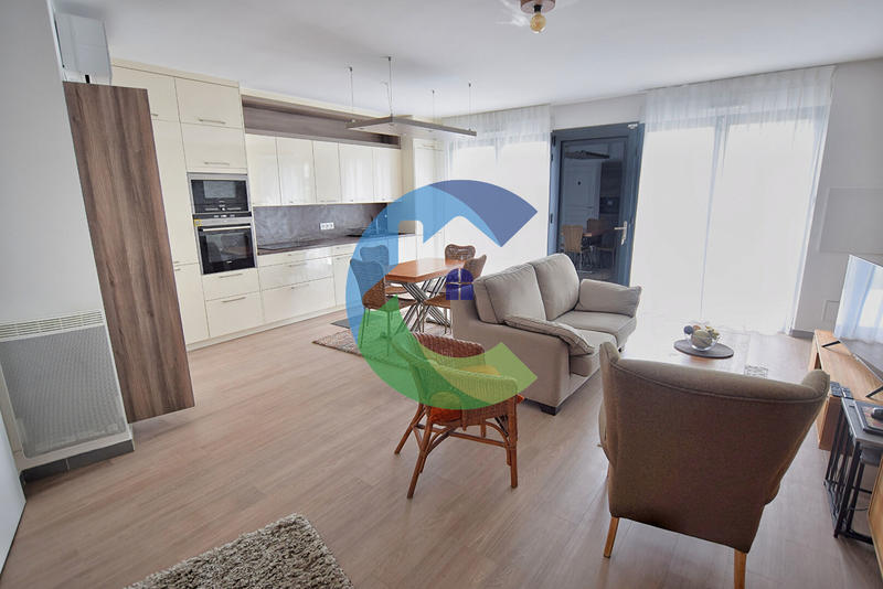 Maison - 76 m² - 3 pièces