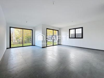 Maison - 111 m² - 5 pièces