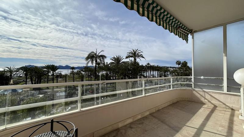 Appartement - 89 m² - 3 pièces