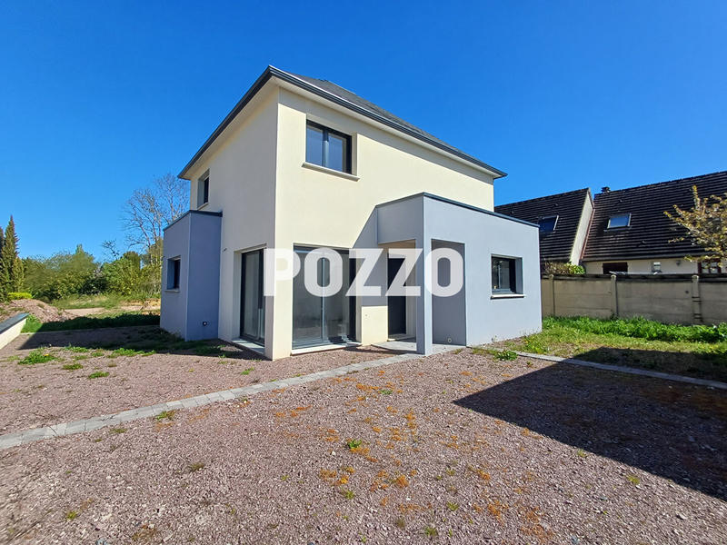 Maison - 104 m² - 6 pièces
