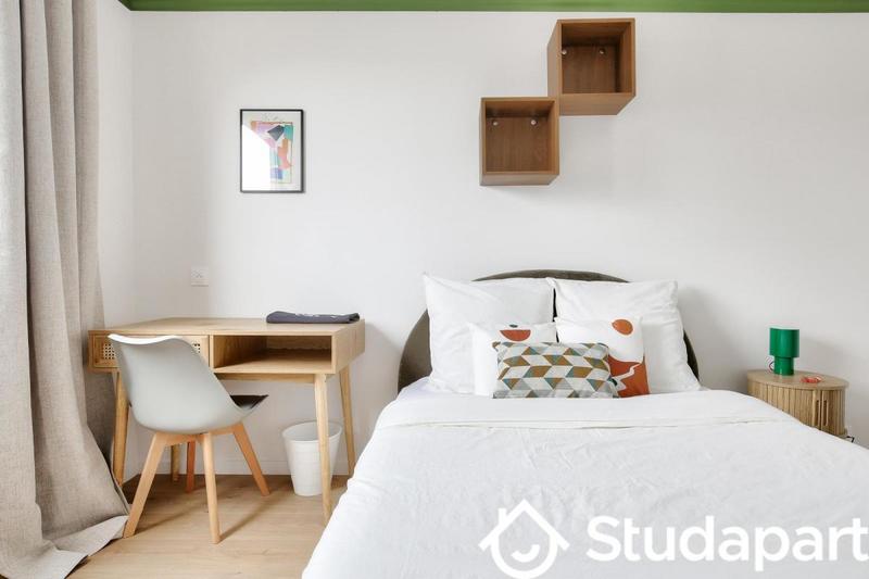 Chambre - 13 m² - 1 pièce