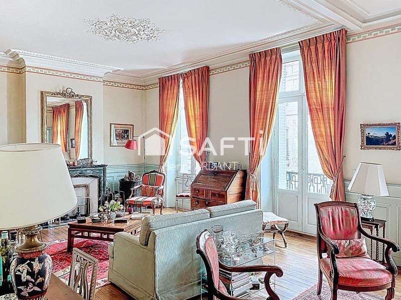 Appartement - 180 m² - 6 pièces