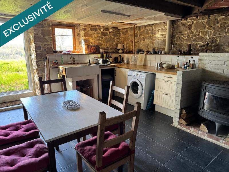 Maison - 280 m² - 9 pièces