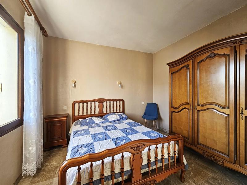 Maison traditionnelle - 190 m² - 8 pièces