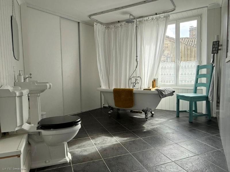 Maison de village - 90 m² - 3 pièces