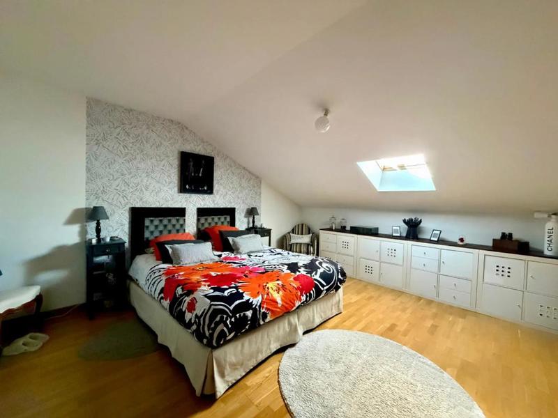 Appartement - 142 m² - 5 pièces