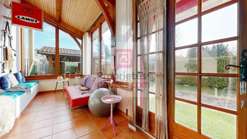 Maison - 185 m² - 5 pièces