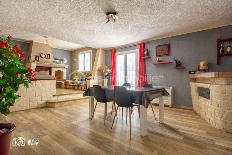 Maison traditionnelle - 146 m² - 6 pièces