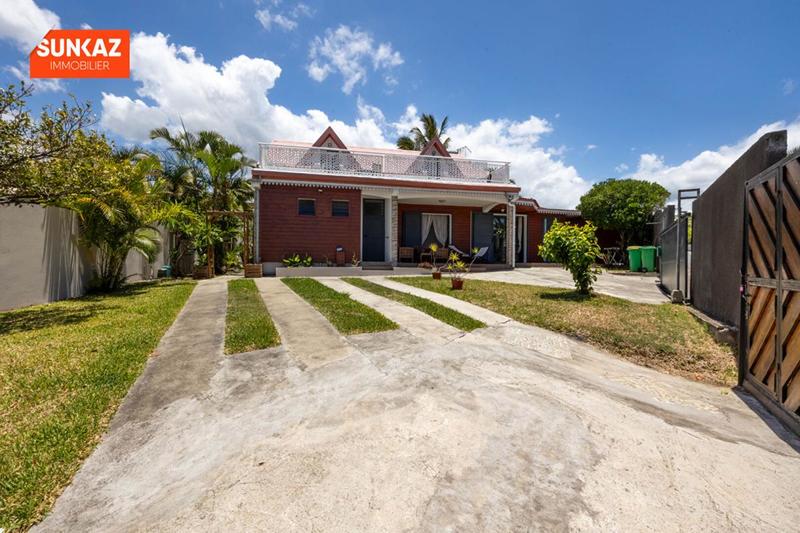 Maison - 159 m² - 9 pièces