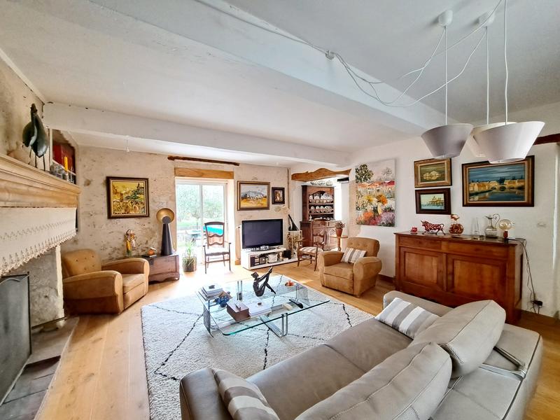 Maison - 180 m² - 6 pièces