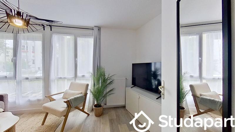 Chambre - 13 m² - 1 pièce