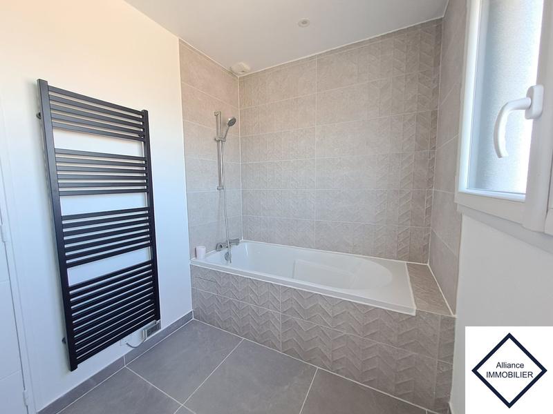 Maison - 114 m² - 6 pièces