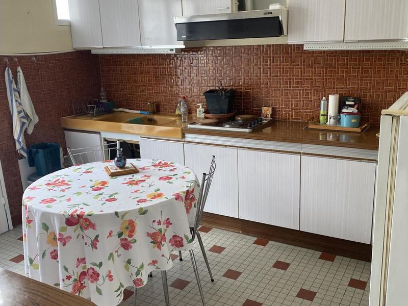 Maison - 250 m² - 5 pièces