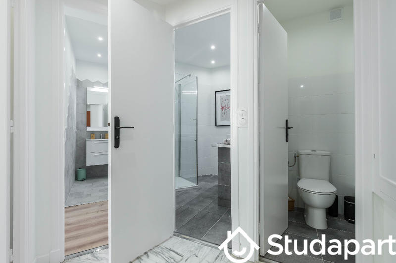 Chambre - 9 m² - 1 pièce