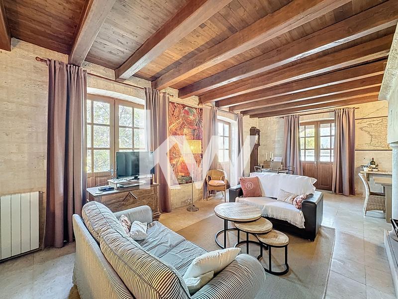 Maison - 140 m² - 7 pièces