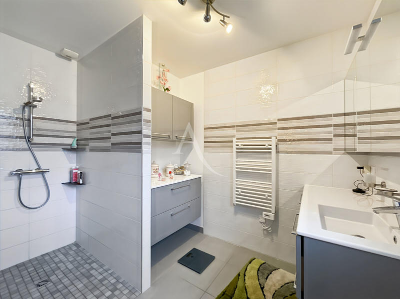 Maison - 106 m² - 4 pièces