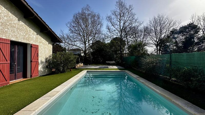 Maison - 142 m² - 5 pièces