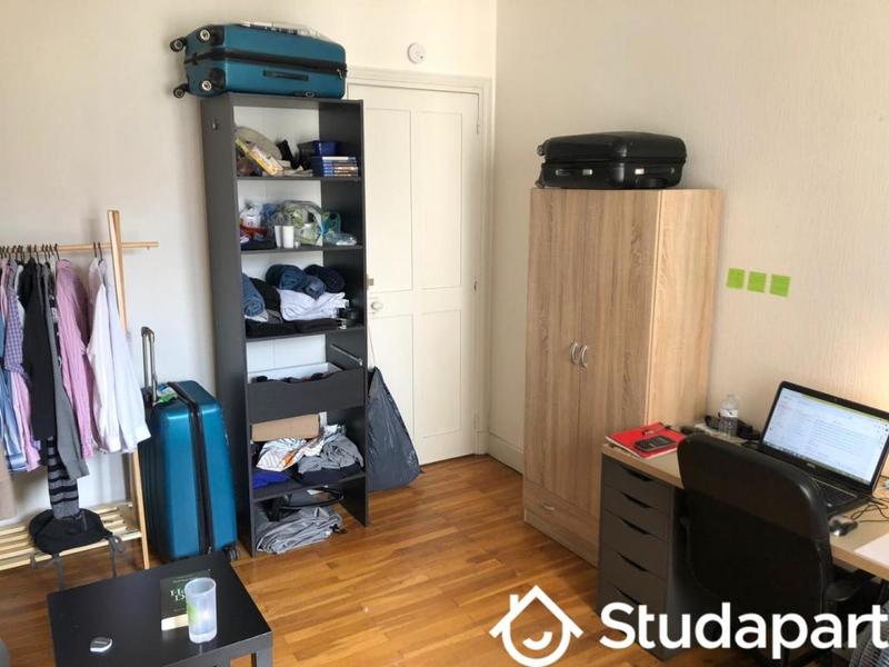 Chambre - 13 m² - 1 pièce